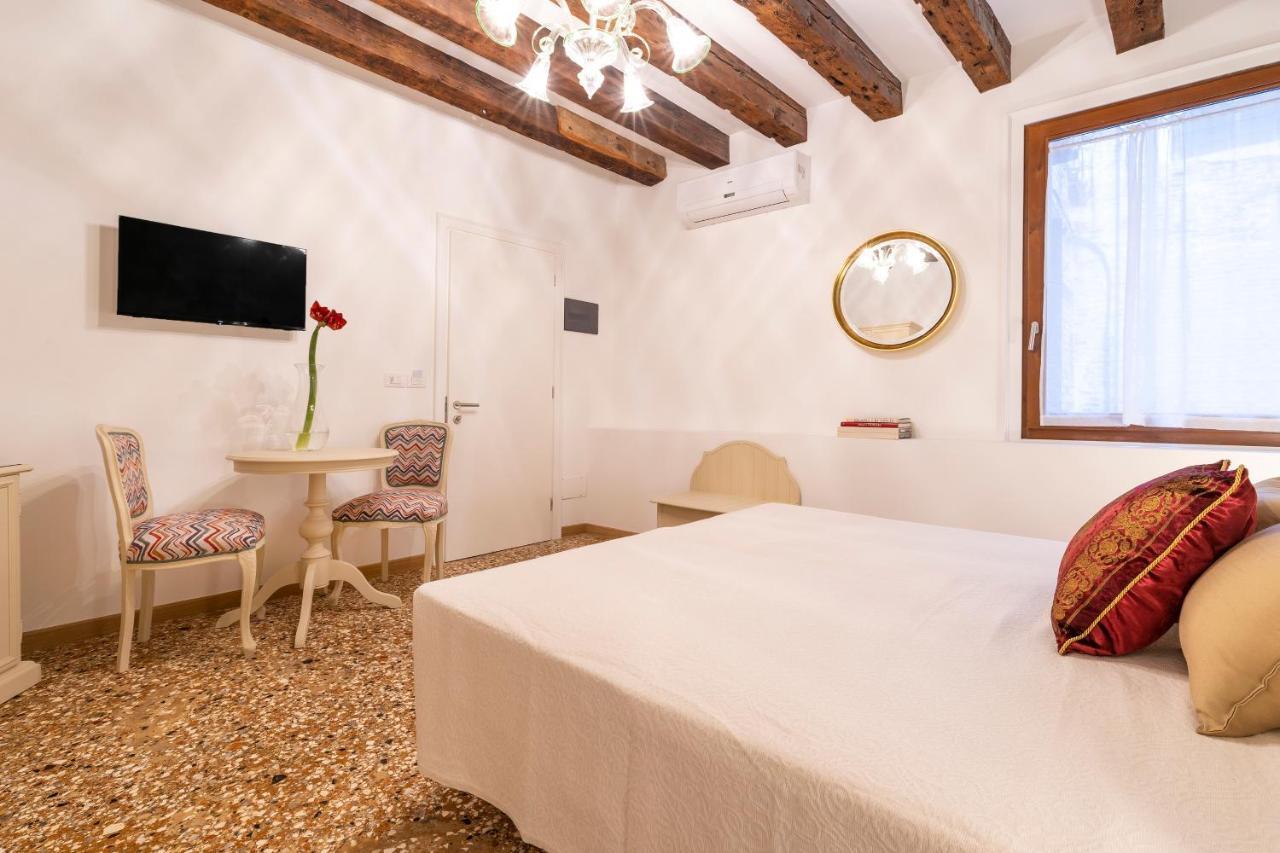 Residenza San Silvestro Hotel Venice Exterior photo