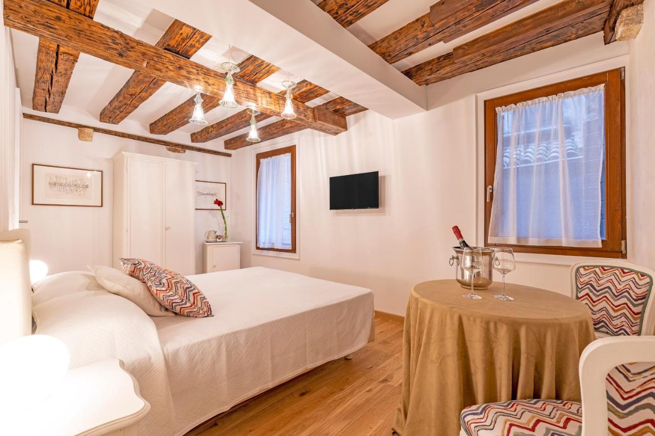 Residenza San Silvestro Hotel Venice Exterior photo